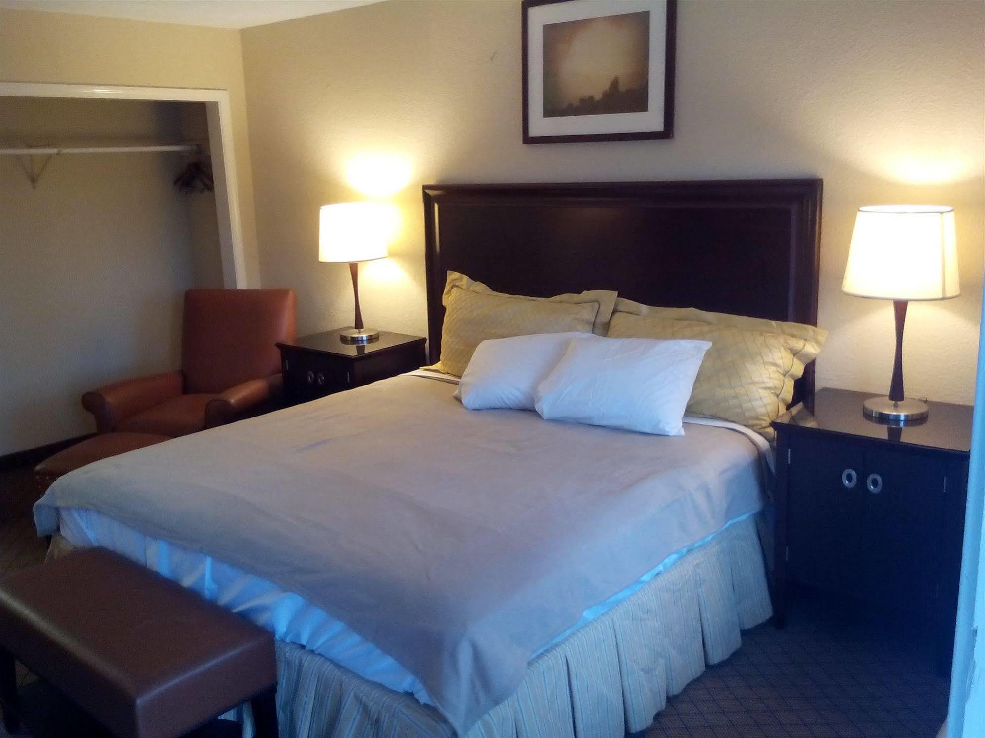 Travel Inn & Suites ハンブル エクステリア 写真