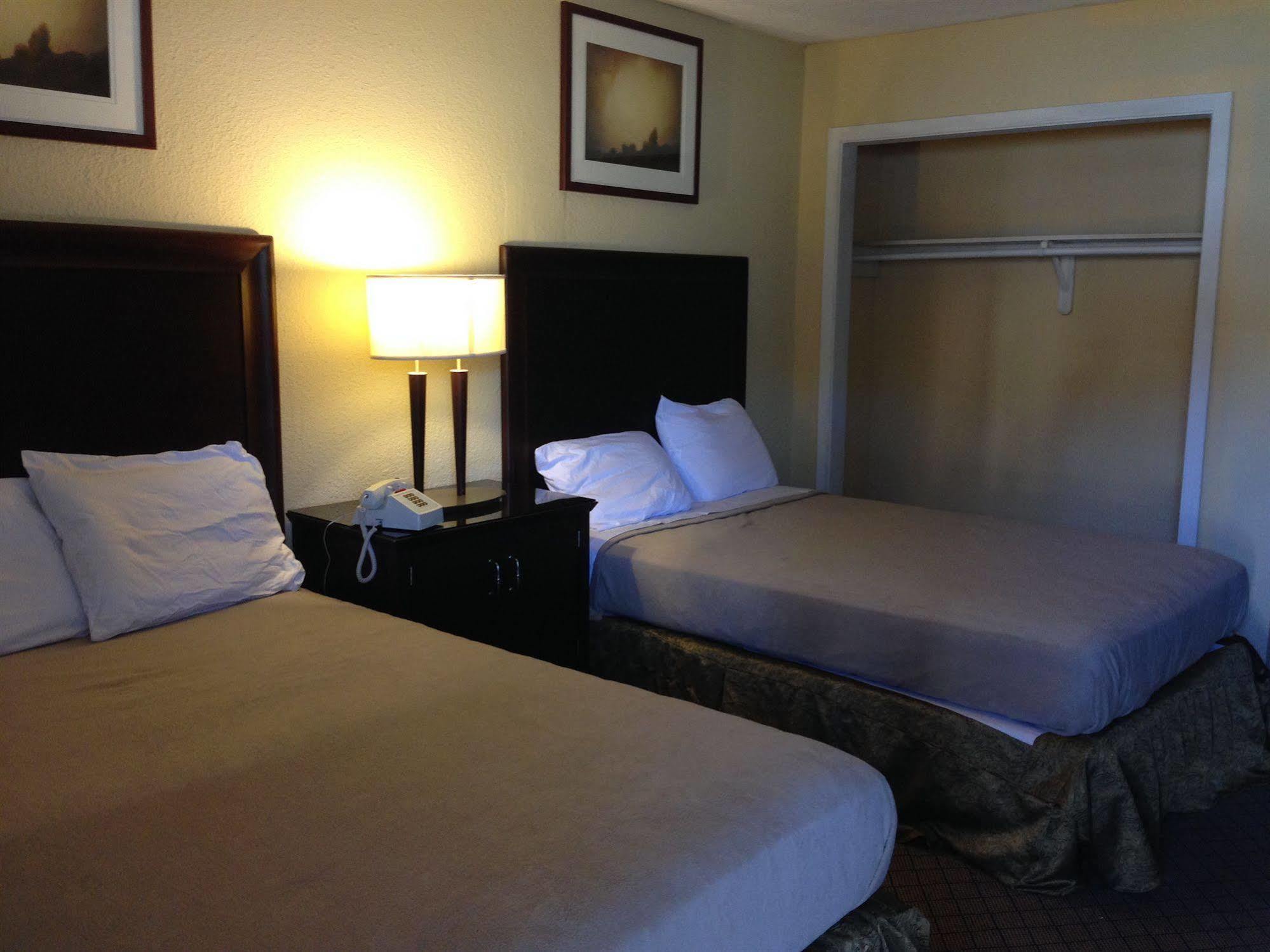 Travel Inn & Suites ハンブル エクステリア 写真