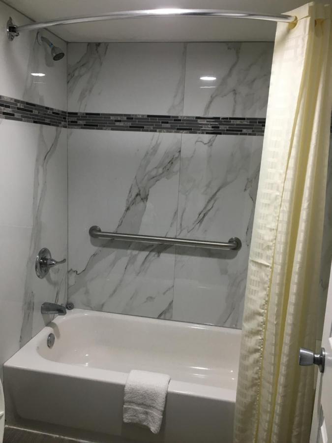 Travel Inn & Suites ハンブル エクステリア 写真